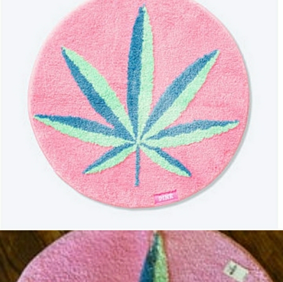 2 bath mats by Pink \
